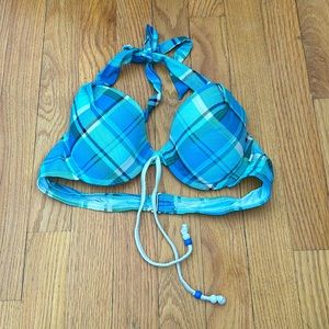 Super cute checkered pattern, La vie en rose bikini top.